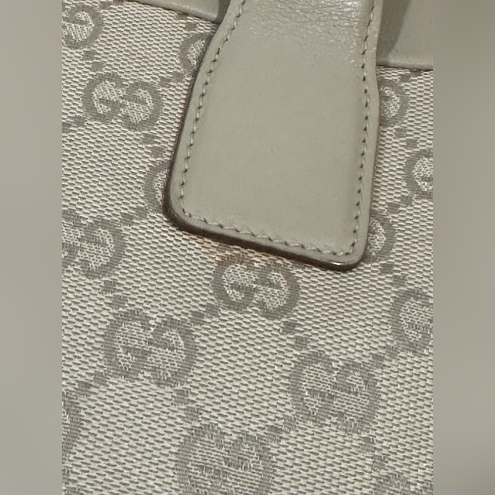 Gucci Monogram Canvas‎ Tote Bag - Picture 11 of 14